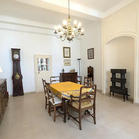 Prázdninový dům Elegant Au Chateau D'euvezin Avec Jardin Et Parking Privatif - Fr-1-584-383 *