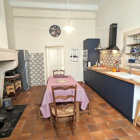 Elegant Au Chateau D'euvezin Avec Jardin Et Parking Privatif - Fr-1-584-383 Prázdninový dům