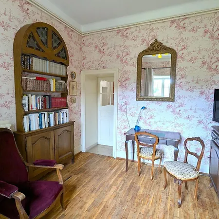 Prázdninový dům Elegant Au Chateau D'euvezin Avec Jardin Et Parking Privatif - Fr-1-584-383